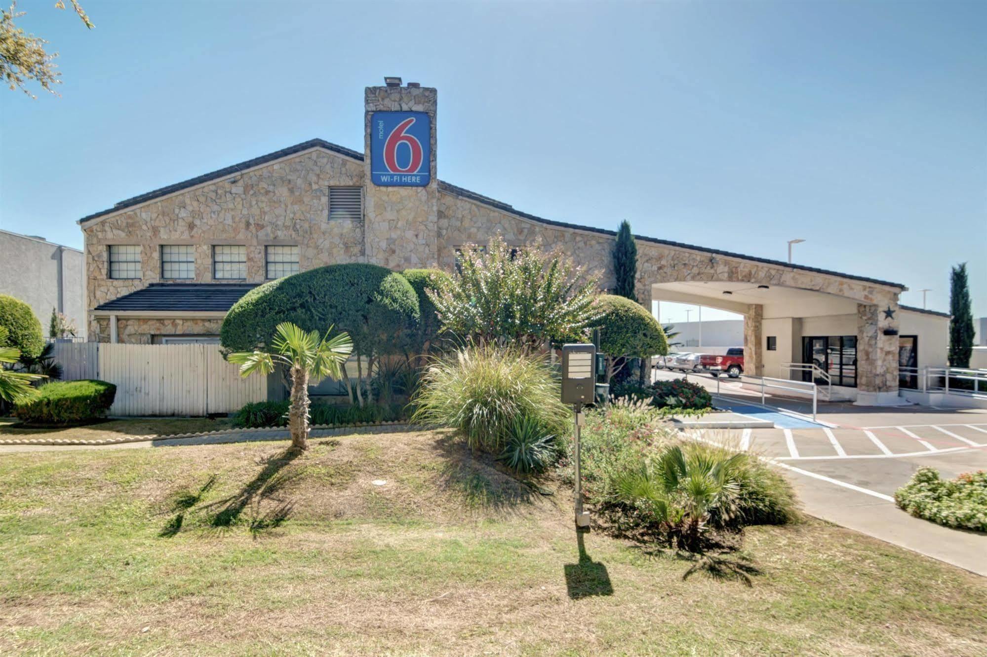 Motel 6-Dallas, Tx - Forest Lane Dış mekan fotoğraf